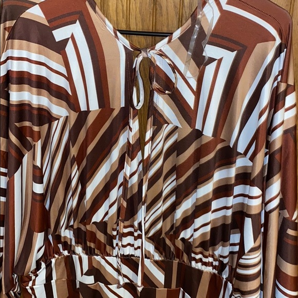 Dress - Picture 3 of 6